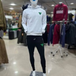 بدلة رياضية خاصة بالرجال